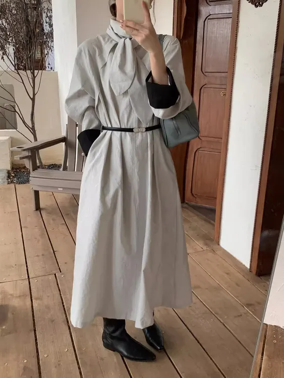 韩系高级感气质立领系带风衣连衣裙女秋季休闲收腰宽松长款裙子