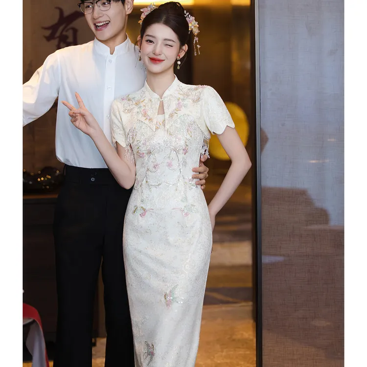 旗袍晚礼服女2025新款新中式订婚连衣裙流苏披肩平时可穿回门便装