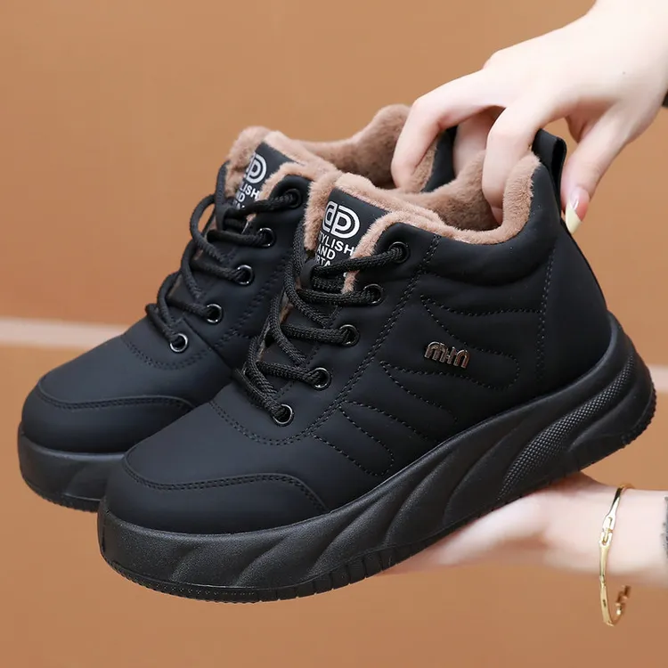 冬季老北京布鞋女棉鞋加绒保暖妈妈鞋中老年人休闲鞋防滑雪地靴子