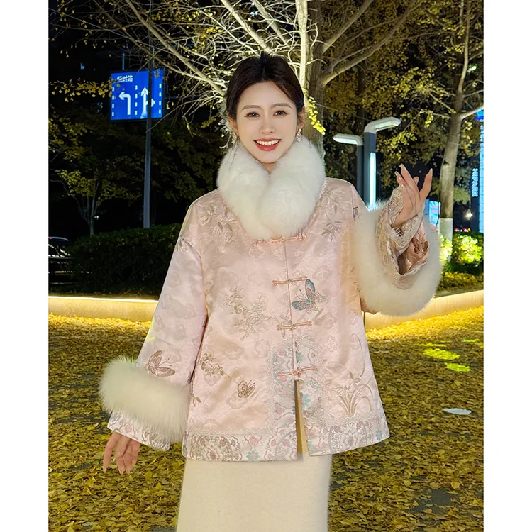 果果家  新中式国风圆领2024女冬时尚刺绣盘扣新款设计感外套