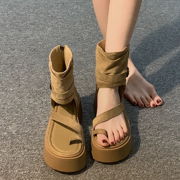 贾不假凉鞋女款2025新款夏季复古时尚小个子配裙子厚底套趾凉靴子