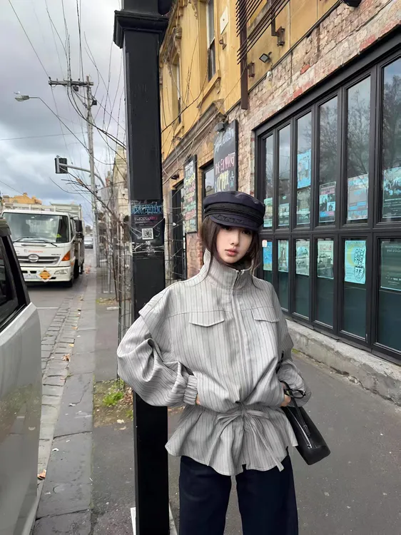 复古英伦风条纹翻领风衣外套女2025秋季新款收腰抽绳短款夹克上衣