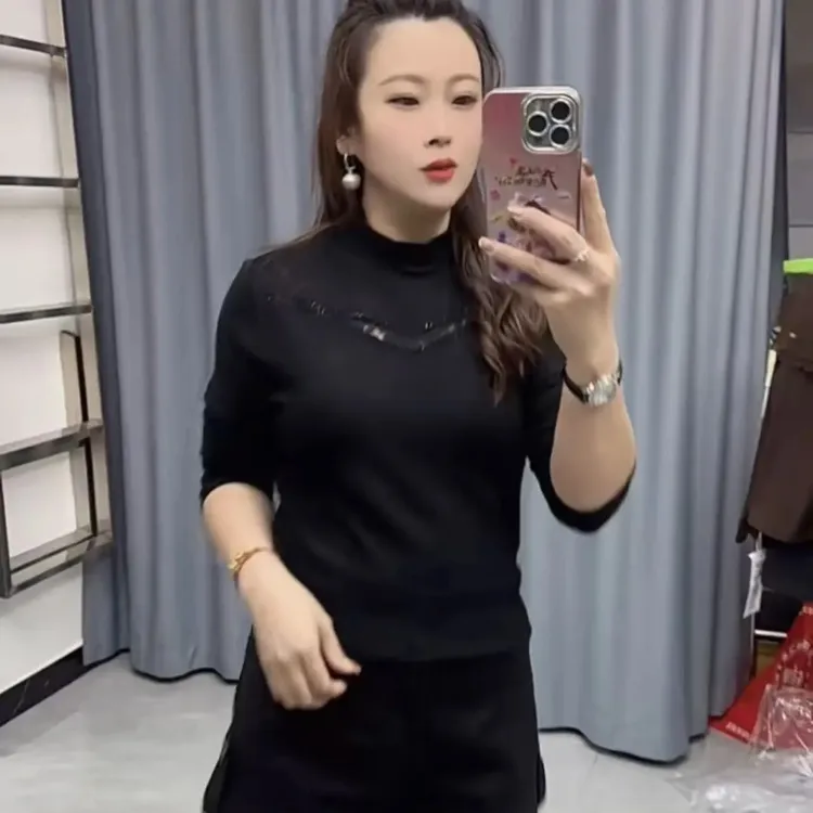 半高领镂空时尚打底衫女秋冬季长袖修身遮肚显瘦设计纯色T恤上衣