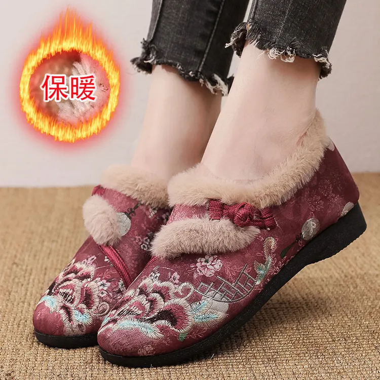 民族风一脚蹬保暖女老北京布鞋防滑奶奶鞋布鞋刺绣舒适百搭棉鞋