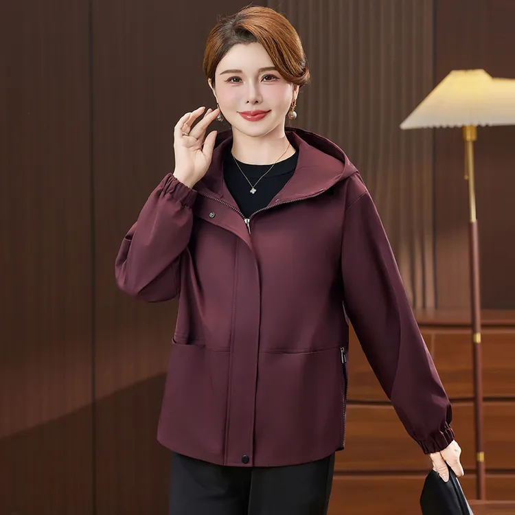 中年妈妈风衣女春秋款2025新款阔太太洋气夹克中老年人女秋装外套