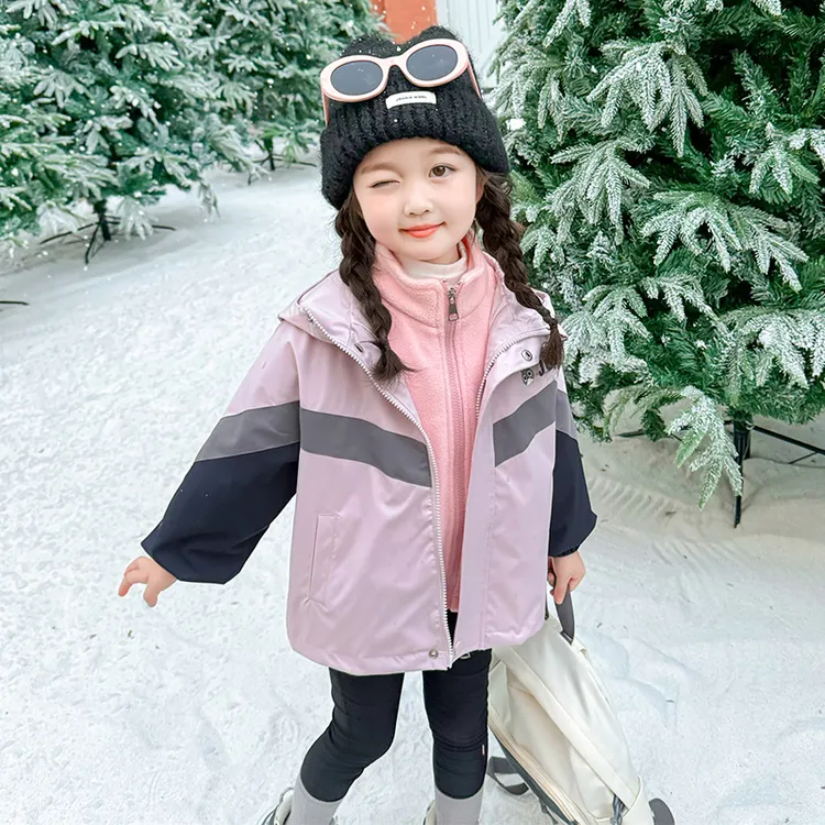 新疆包邮女宝宝兔子警官三合一冲锋衣套装秋冬新款小女孩加厚外套