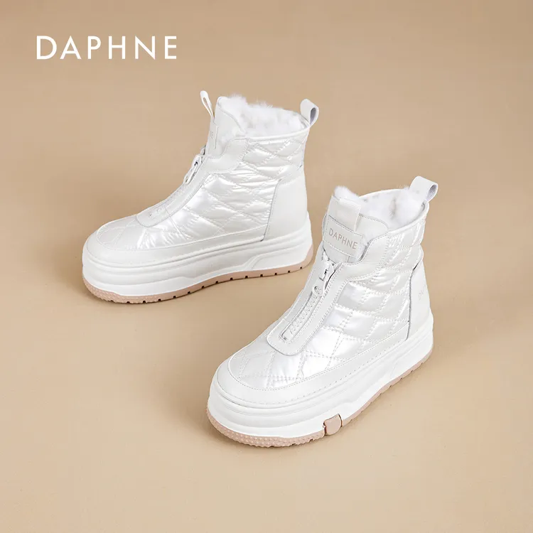 达芙妮圣诞款厚底雪地靴女2025新款冬季加绒加厚东北零下棉鞋子S