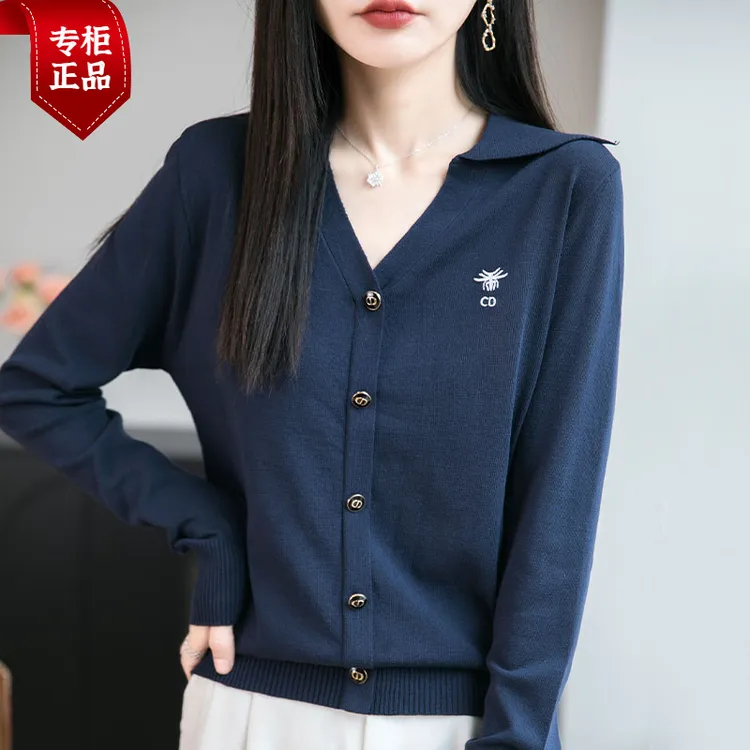 正品哥弟新款羊毛衫女秋新款翻领刺绣针织开衫时尚百搭薄款上衣女