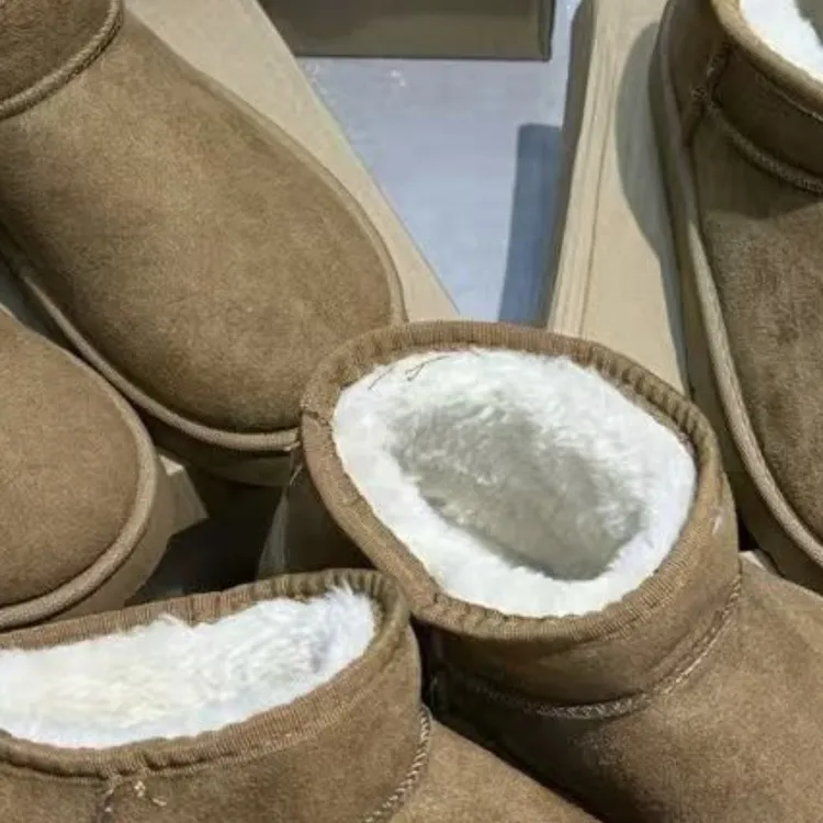 永丽家低棒保暖时尚短筒棉鞋冬季成人防滑女款时尚雪地靴