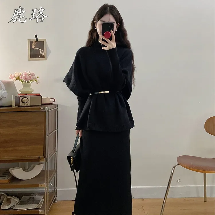 大码女秋冬法式赫本风黑色针织连衣裙胖mm高级感名媛小香风套装裙