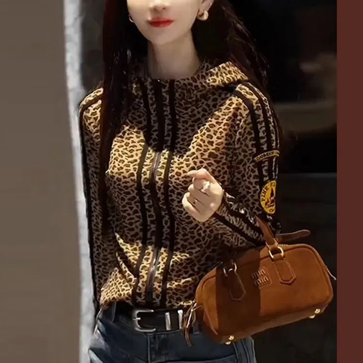 新款豹纹小衫2025春季新款修身显瘦百搭连帽衣服卫衣洋气时髦外套