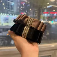 韩国 气质 小众 ins 手工 丝绒 碎钻 香蕉夹Q255