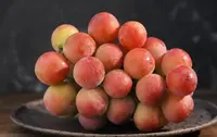【礼盒】乐  新疆 妮娜皇后 葡萄 一箱4斤新鲜食用 味道甜美  好吃 