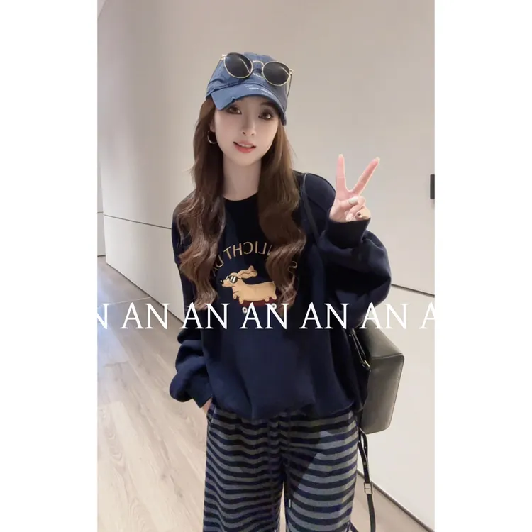 C09116韩系宽松休闲风小个子减龄独特小狗字母刺绣圆领卫衣