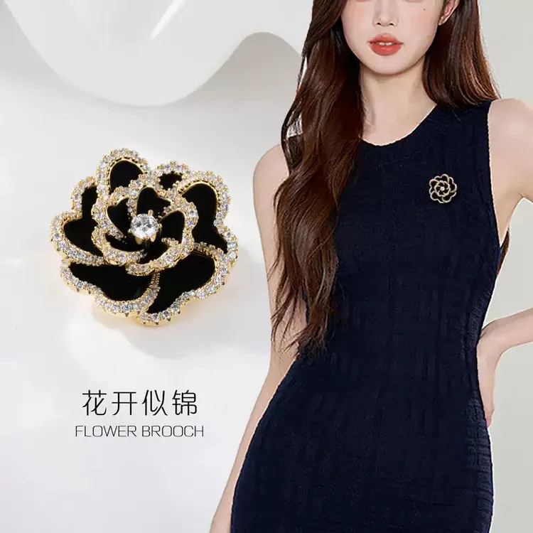 合金锆石胸针 山茶花胸针 高档设计感小众胸花别针时尚西装配饰女