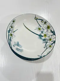 餐盘瓷盘休闲风盘小盘圆形盘子卡通仙花釉下彩