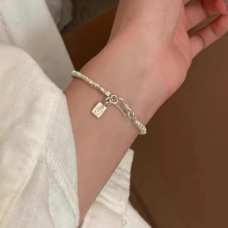 小鱼盘缠手链女ins2025年新款潮小众设计高级感轻奢精致简约手饰