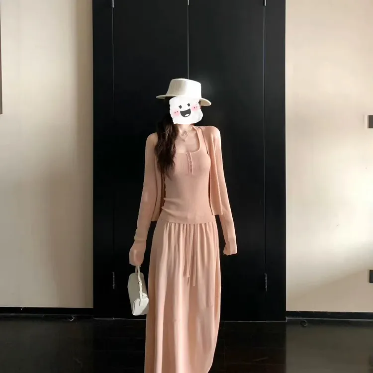 蔡蔡家【姐系松弛】fit慵懒风针织开衫外套背心半身裙三件套66888#