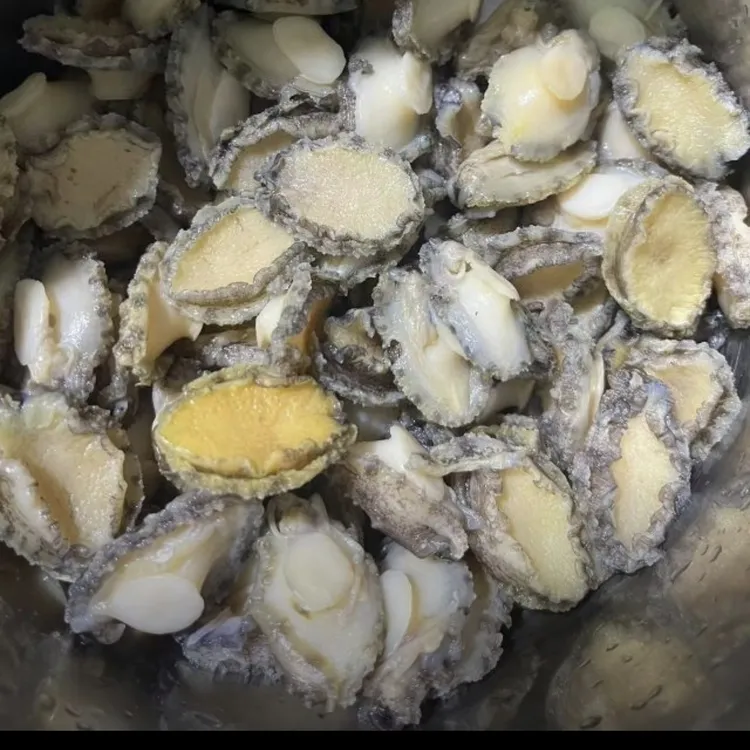 30-35个头左右鲍鱼肉去壳去内脏新鲜速冻九孔鲍海鲜水产顺丰冷链
