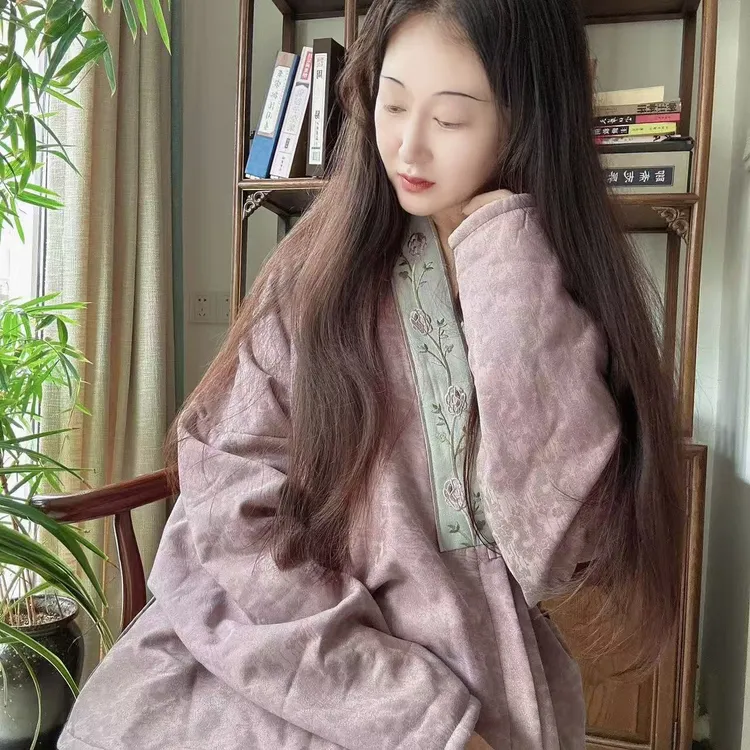 明制对交穿弓袋袖