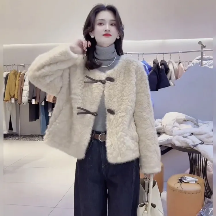 短款小香风设计感毛毛短外套女装2025冬季韩系时尚洋气保暖上衣