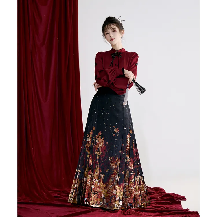揽风华【暗夜玫瑰】原创设计汉服冬季红色明制织金仿妆花马面裙