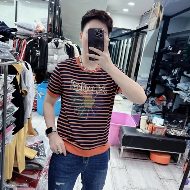 优质条纹新款衬肤色显瘦上衣1628