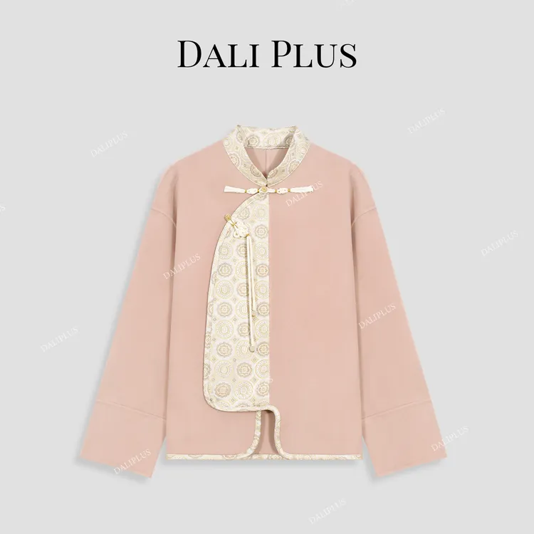 DALI PLUS新中式盘扣不规则下摆设计斜襟双面呢外套-D4CH0348
