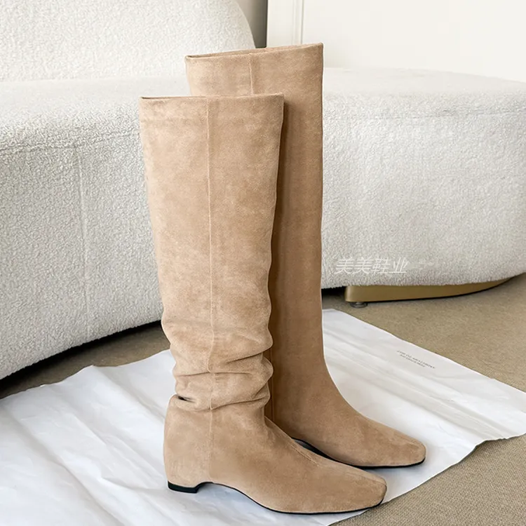 真皮2025秋冬新款法式复古方头气质极简堆堆靴显瘦百搭内增高女靴