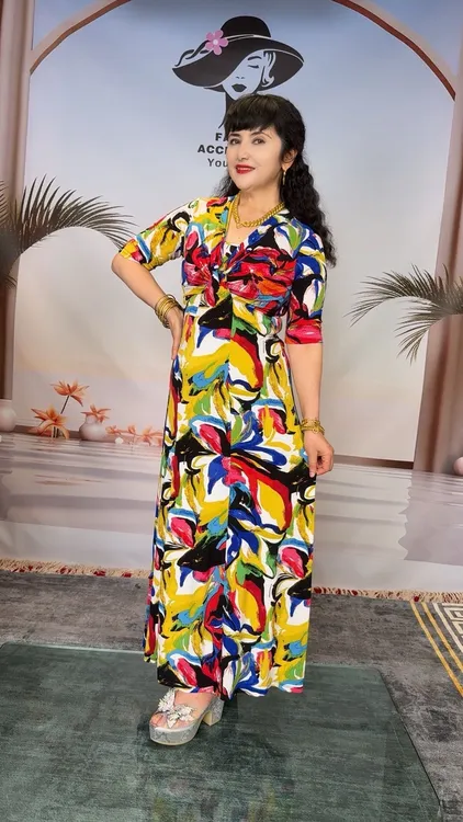 维咖高端料新款连衣裙