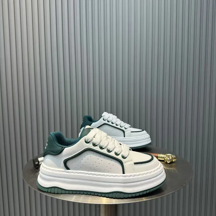 秋季新款系带休闲板鞋拼色韩版厚底青年时尚皮面打孔鞋子小白鞋