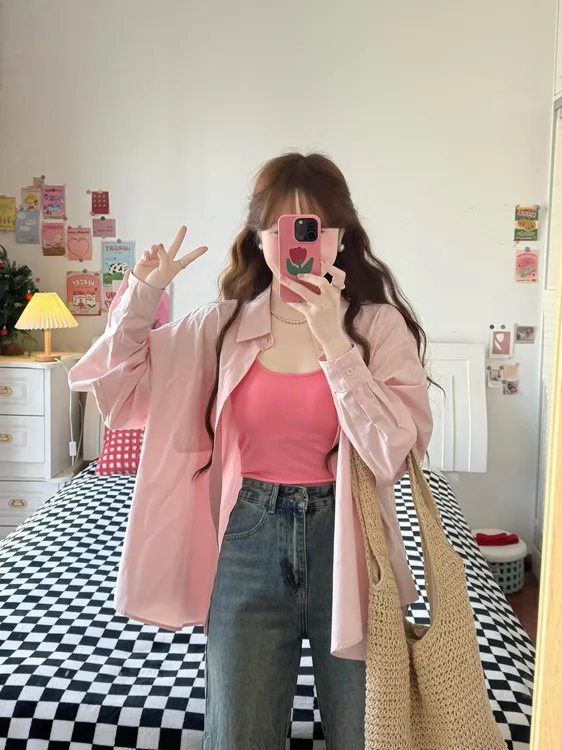 【草莓奶糖】时尚韩系淡粉色衬衫外套搭配粉红吊带设计感牛仔裤套装