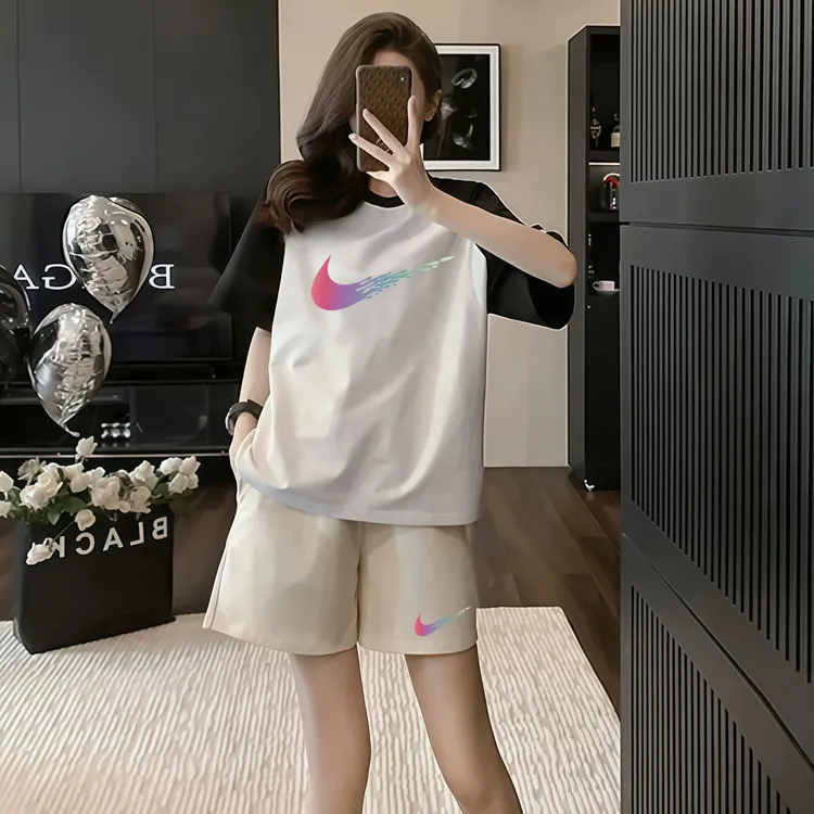 旗舰店奥特莱斯官方正品夏季套装时髦休闲短裤两件ins短袖t恤女