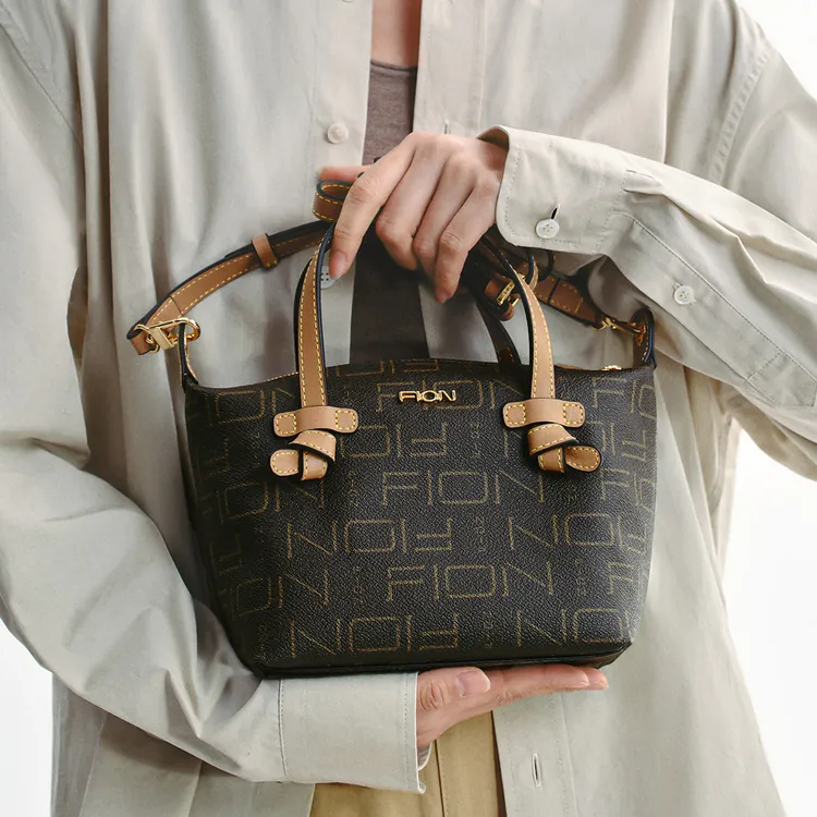 FION/菲安妮奥莱【双十一】斜挎小饺子手提包托特包FAAFJGC164