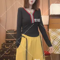 雪姐服饰「v领条T恤」短款撞色领条v领修身长袖打底T恤女秋季上衣