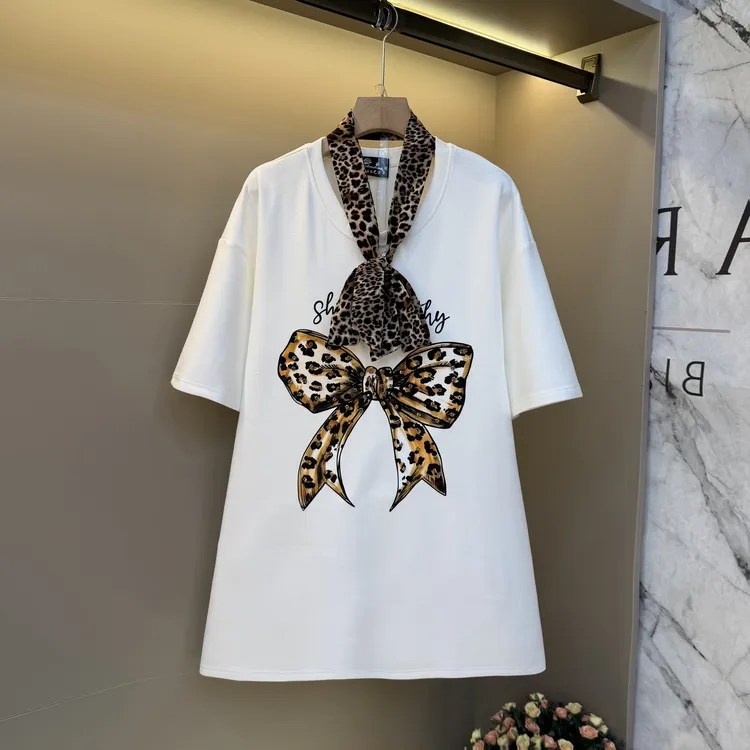 新款圆领字母蝴蝶结图案含丝巾设计感休闲时尚宽松短袖上衣85168