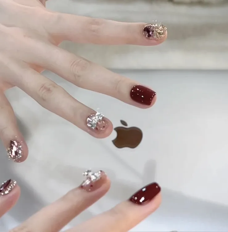 【蝴蝶结红波点】高品质气质显白蝴蝶结红波点纯手工穿戴甲时尚美甲