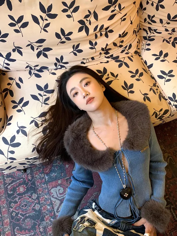 拼接毛毛袖开衫辣妹修身长袖系带针织上衣