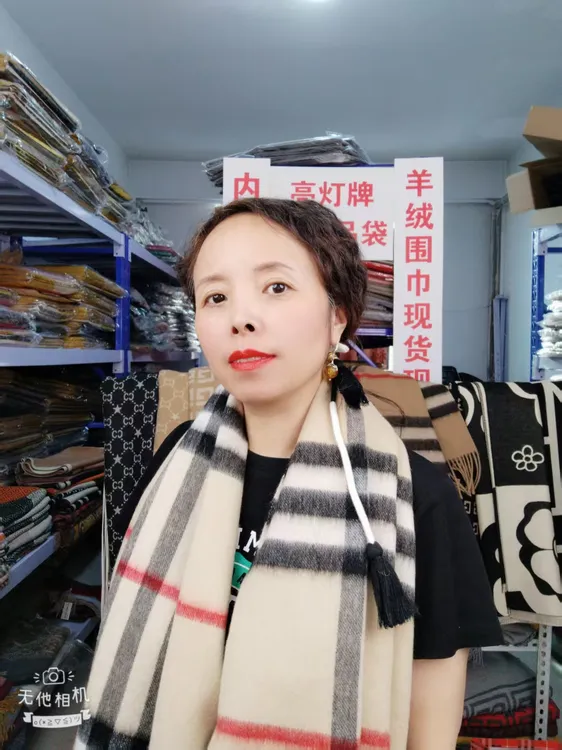 内蒙古厂家直邮纯羊毛八格冬季加厚专柜品质高级感围巾披肩两用