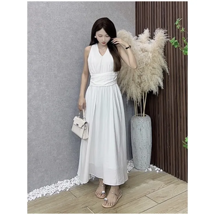 小个子法式挂脖V领无袖连衣裙气质显瘦沙漏收腰长裙XF250503-白