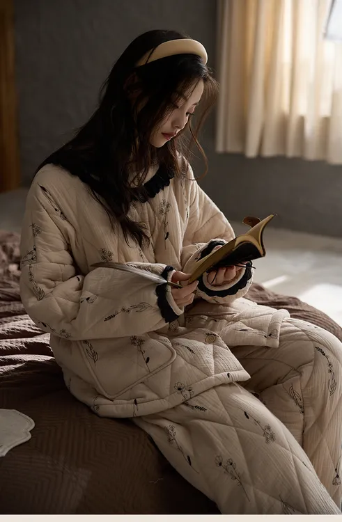 【DMXJ大梦想家】简约花朵三层夹棉加绒睡衣女冬新款保暖家居服套装