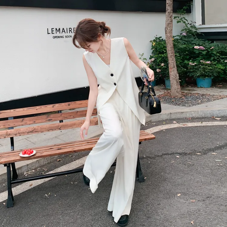 极简风穿搭马甲阔腿裤套装2025女夏新款气质韩系松弛感显瘦两件套