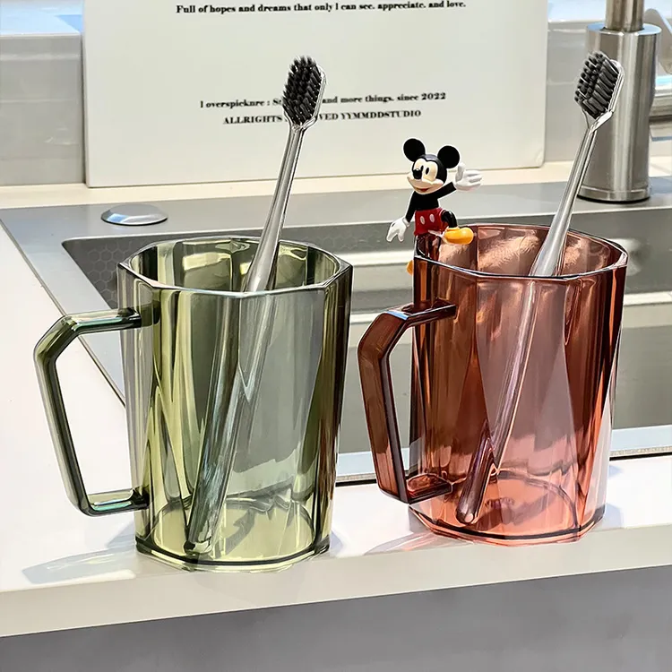北欧ins刷牙杯大学生轻奢漱口杯情侣透明牙刷杯便携式旅行洗漱杯
