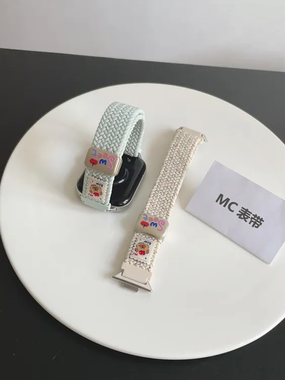 MC贴画小熊华为fit4表带fit4pro华为watchfit3磁吸fit2腕带可调节