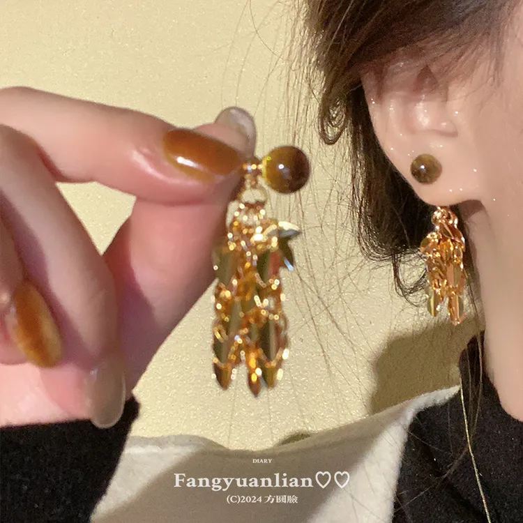 合金耳饰 吸睛法则 金色流苏虎眼石耳环女轻奢气质美拉德耳饰