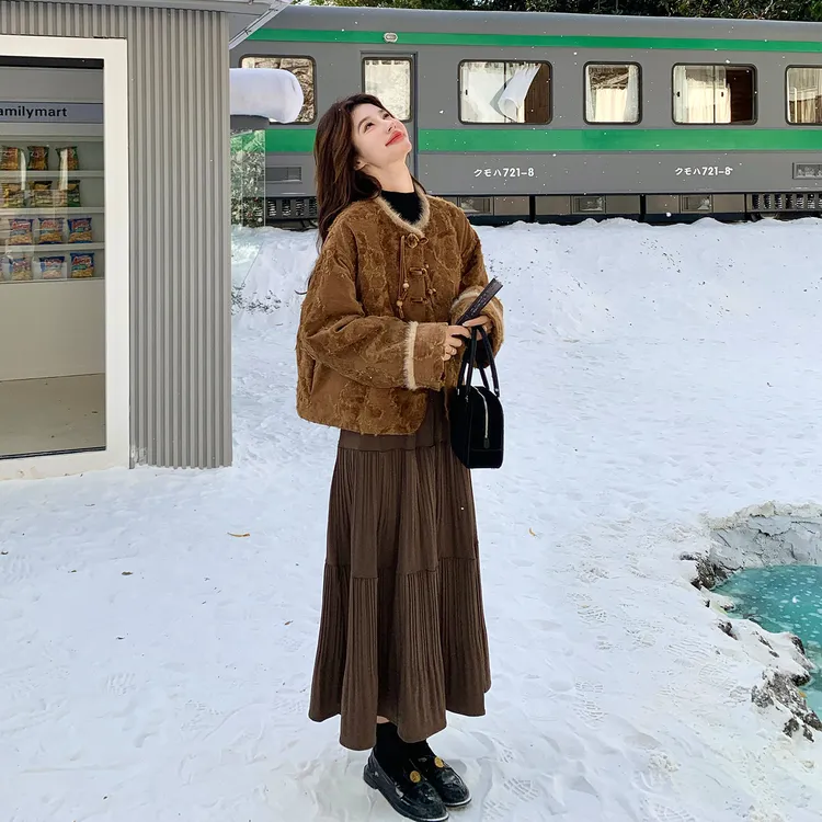 复古贵气国风提花毛绒拼接棉服套装女2025冬新款压褶半身裙两件套