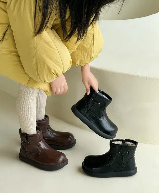 8507时尚简约女孩加绒韩版短靴冬季新款舒适软底复古男童棉皮靴