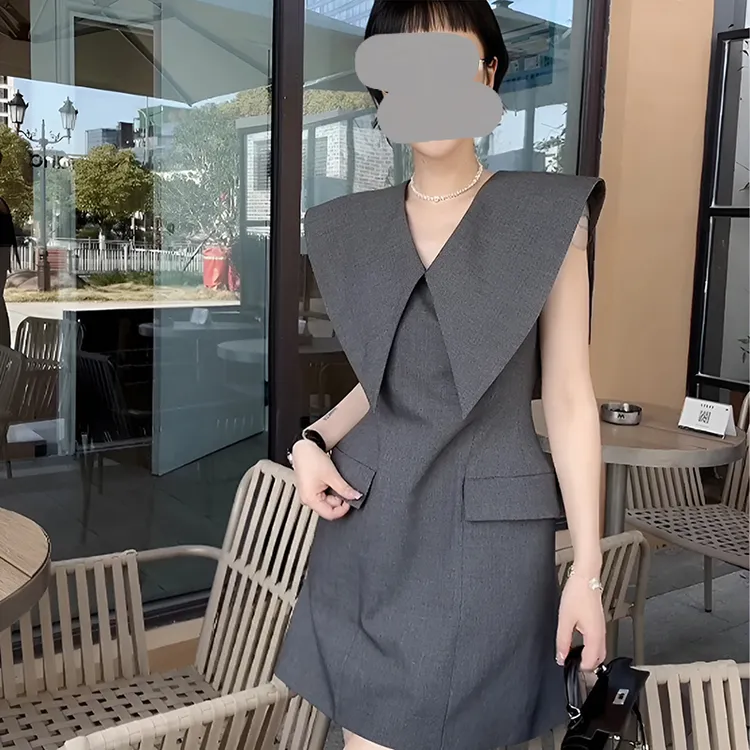 韩系法式大翻领无袖连衣裙女2025夏季修身显瘦小香风设计感气质裙