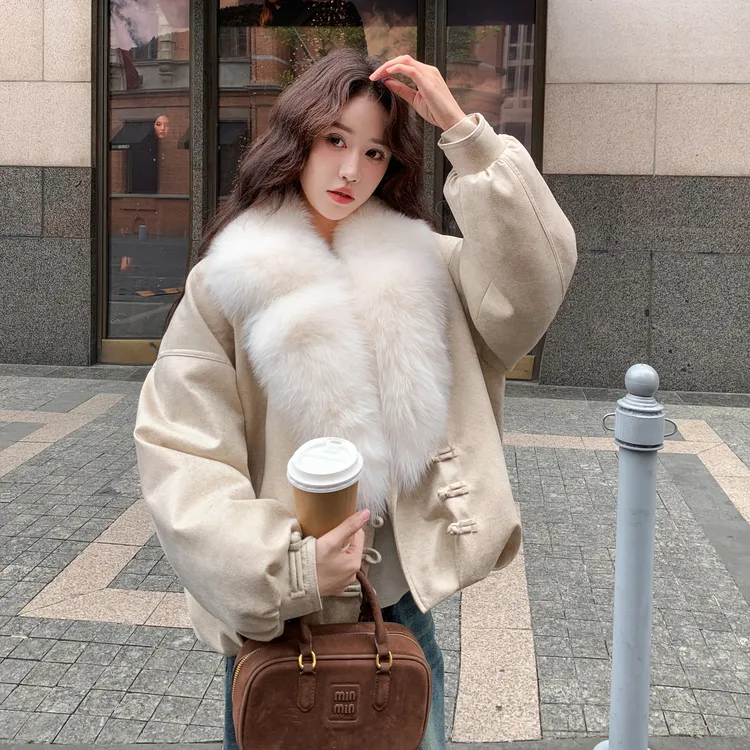 卡其色大毛领高级感羽绒服女2025冬季新款超好看气质白鸭绒厚外套