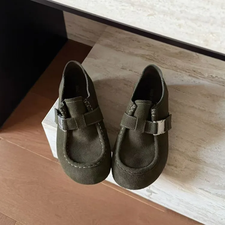 小发喵「复古扣饰圆头豆豆鞋｜高阶质感摩登都市腔调感拉满」999